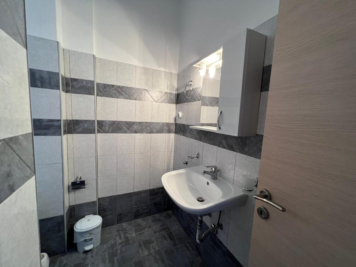 לפקנדי חלקידס Triton Rooms מראה חיצוני תמונה